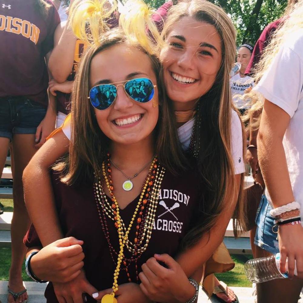 Meet your Posher, Elle